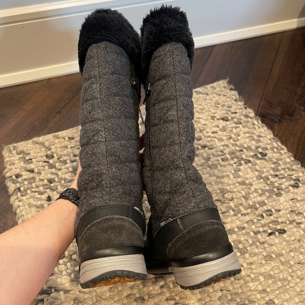 Tall Snow Boots ❄️ - Picture 5 of 9